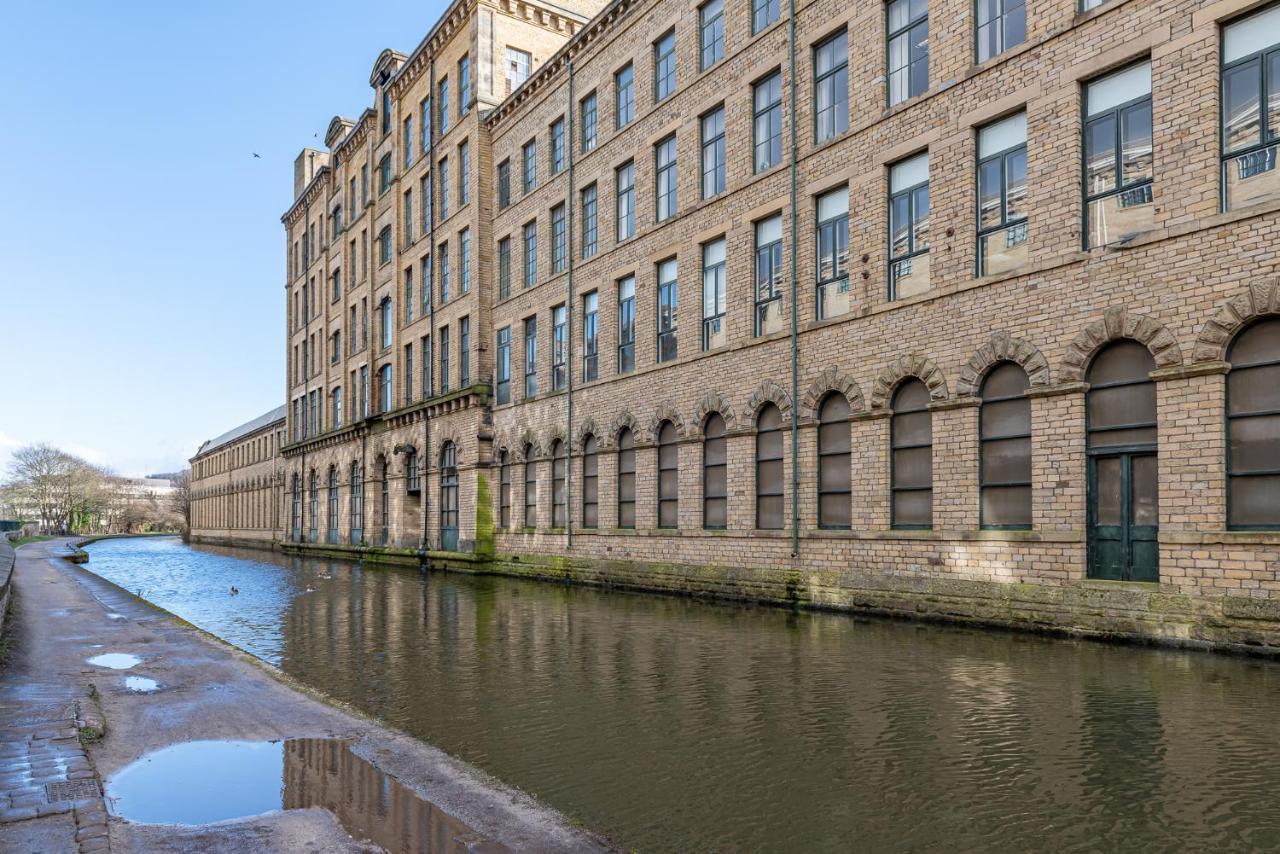 Riverside Balcony Apartment With Parking Just Minutes To Saltaire Shipley (West Yorkshire) Bagian luar foto