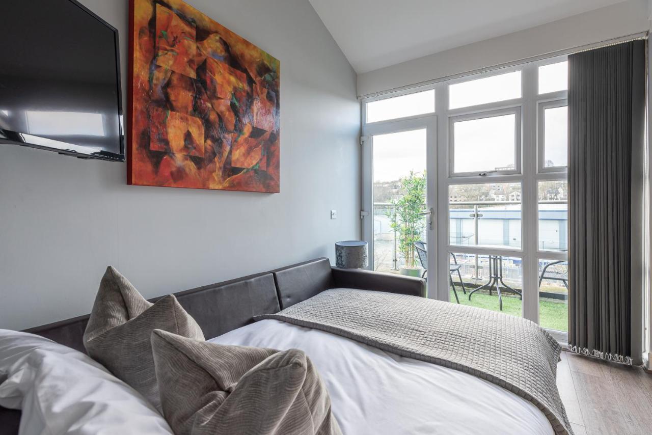 Riverside Balcony Apartment With Parking Just Minutes To Saltaire Shipley (West Yorkshire) Bagian luar foto